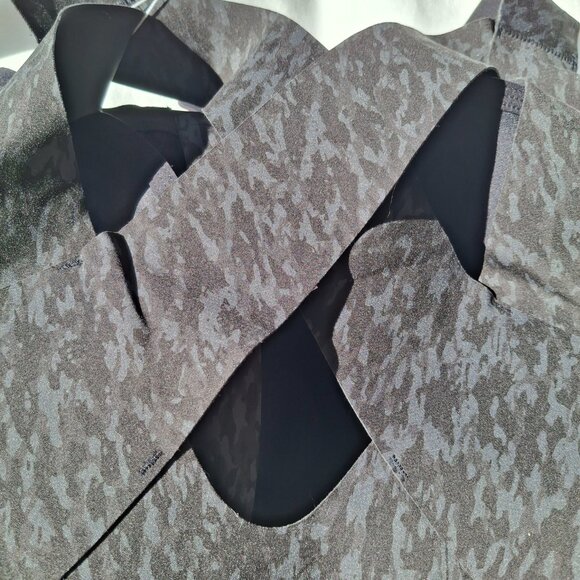 Lululemon Enlite Sports Bra - Picture 3 of 6